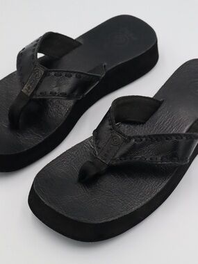 Reef Black Women's Platform Flip Flop Sandals